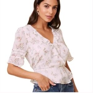 ASTR The Label Wrap Front Ruffle Floral Delicate Top White Small